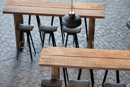 Designstarke Einrichtungen für Häuser, Gärten, öffentliche Bereiche, Hotels und Gastronomie