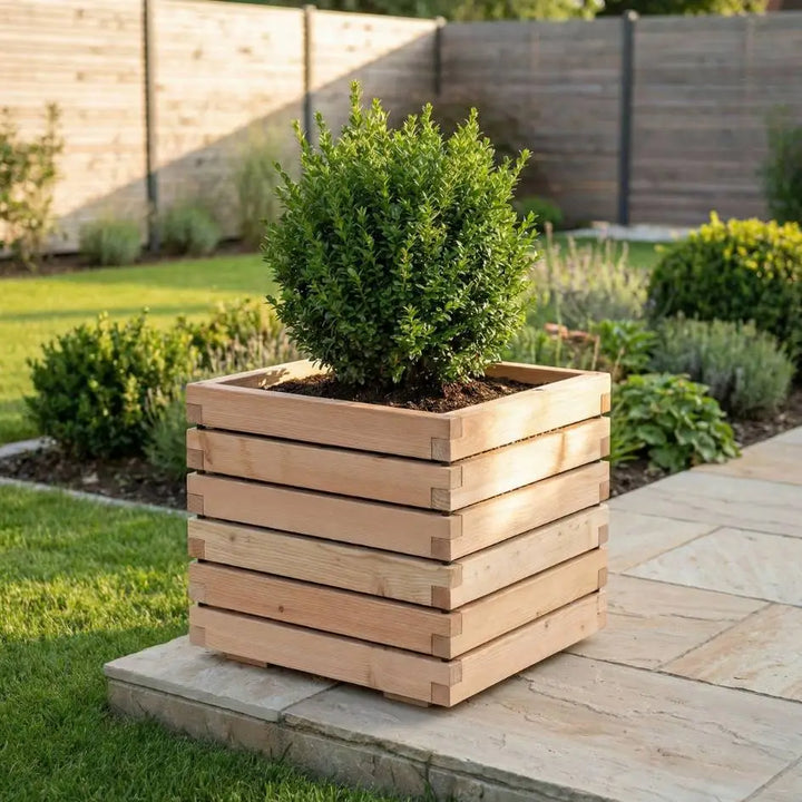 Pflanzkübel quadratisch "ALTA" aus unbehandeltem Lärchenholz